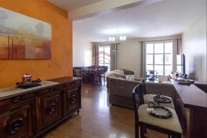 Apartamento à venda com 138m², 3 quartos e 2 vagas