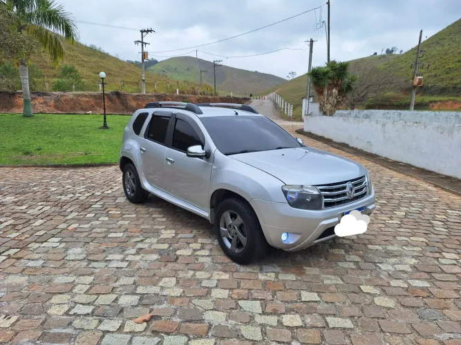 Renault Duster Dynamique 2.0 Hi-flex 16V Aut. 2014