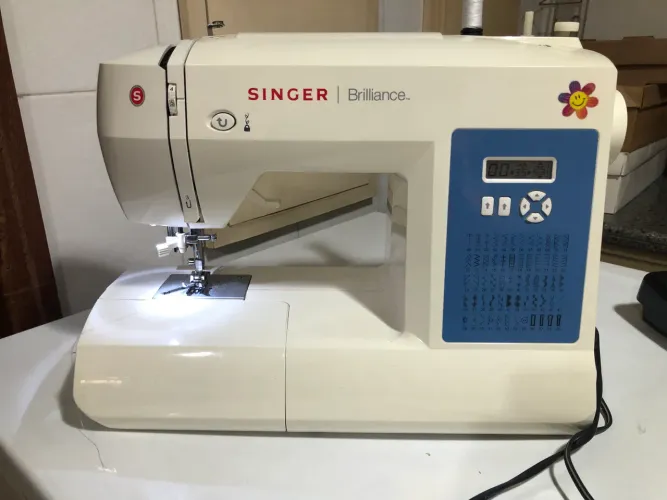 Maquina de costura Singer 6160