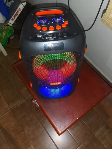 Vendo caixa de som nova