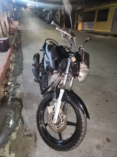 Vendo YAMAHA factor 150 único dono.