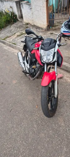Vendo ou troco por carro,
