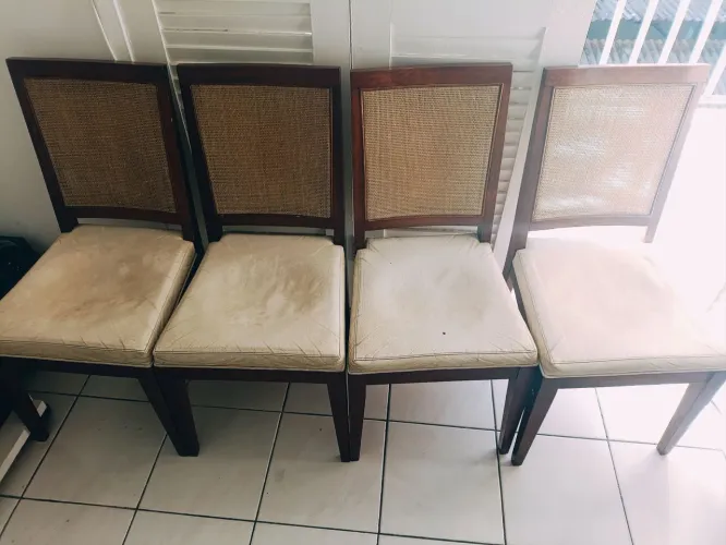 4 Cadeiras em madeira maciça para cozinha e mesa de jantar