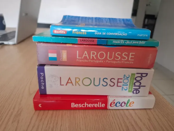 Kit de livros para estudo de Francês