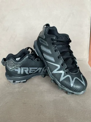 Chuteira Adidas Freak Spark Infantil - Tam. 30 BR (32 EU)