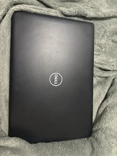 Notebook: Inspiron 3583-U05P intet Pentium Gold 468 S00GB 15.6* Linux Preto