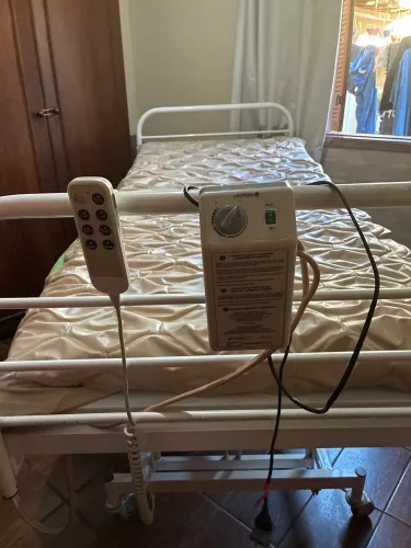 CAMA HOSPITALAR COMPLETA ELÉTRICA