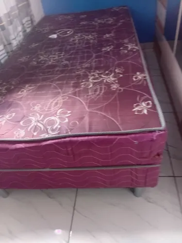Cama solteiro de mola