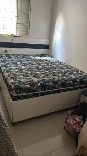 Cama Queen