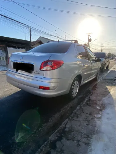 Peugeot 207 Sedan Passion XR 1.4 Flex 8V 4P 2013