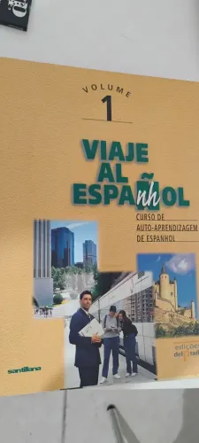 Curso de auto aprendizagem de espanhol Viaje Al Espanha Volume 1,2 e 3