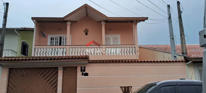 Sobrado em Rua Luiz Marchetti - Jardim Portugal - São José dos Campos/SP