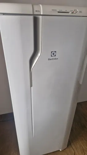 Geladeira Electrolux RE31