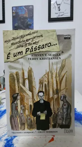 HQ É Um Pássaro - Steven Seagle e Teddy Kristiansen