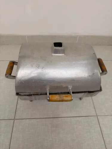 Churrasqueira de alumínio