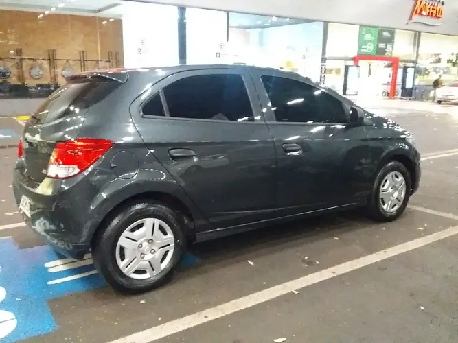 Chevrolet Onix JOY Hatch 1.0 8V Flex Mec. 4P 2018