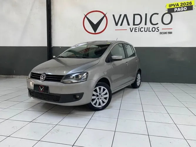 Volkswagen Fox 1.0 MI Total Flex 8V 5P 2013