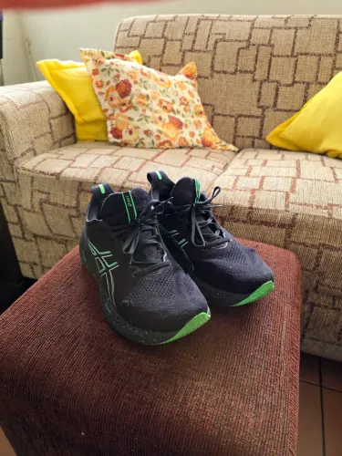 Tênis Asics Nimbus 26 tam 40