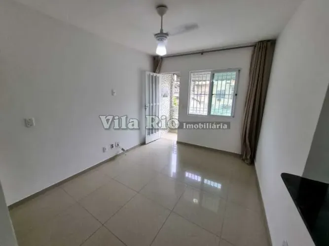 Casa em Condomínio - Duplex / Residencial / Irajá