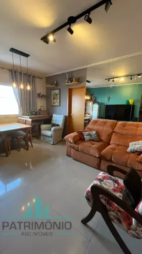 Apartamento à venda no bairro Nova Gerty em São Caetano do Sul.