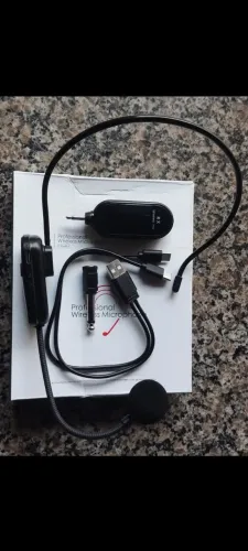 MICROFONE SEM FIO DE CABEÇA RECARREGÁVEL