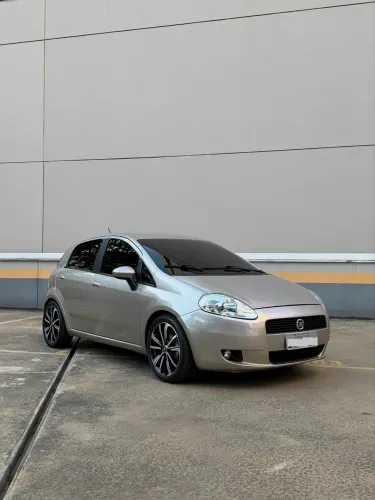 Fiat Punto Attractive 1.4 Fire Flex 8V 5P 2012