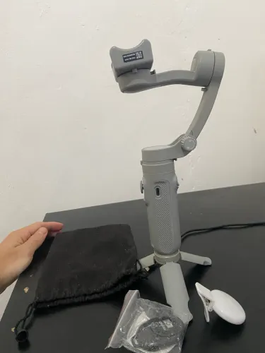 Estabilizador Gilbal Axnen HQ3 Tripé Luz Led e Bolsa