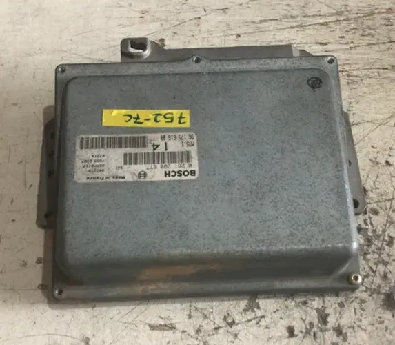 Módulo Injeção Peugeot 306 1.6 8v 1995 / 0261200677
