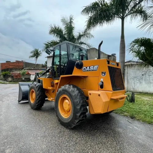 Pá carregadeira 