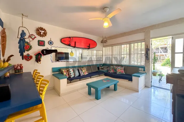 À venda casa em condomínio com estrutura de apart-hotel a 100 m da praia em Geribá, Apto à