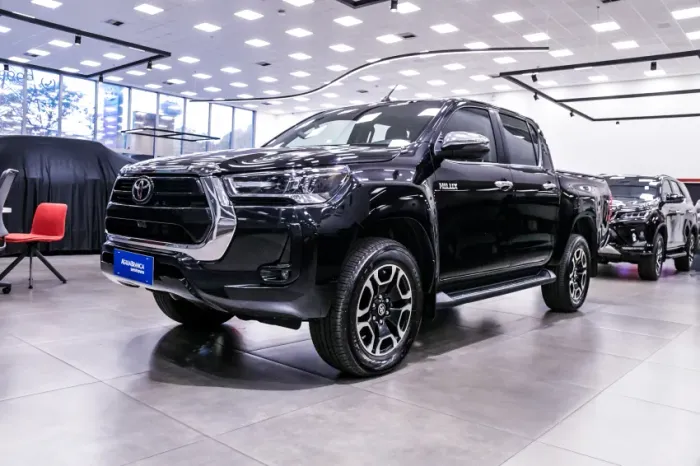 Toyota Hilux CD SRX 4X4 2.8 TDI 16V Diesel Aut. 2024