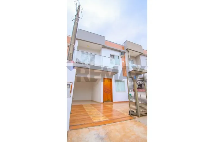 SOBRADO SEMI-MOBILIADO LOCALIZADO NO JARDIM CONCÓRDIA