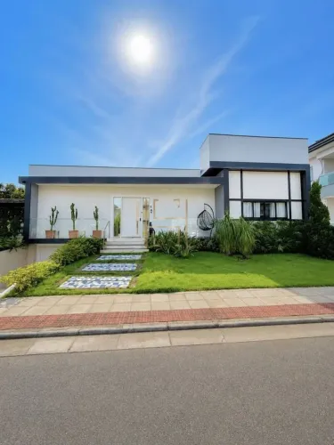 Casa com 5 dormitórios à venda, 355 m² por R$ 2.800.000 - Boulevard Lagoa - Serra/ES