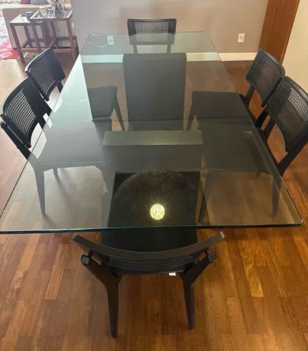 Mesa de jantar de vidro + 6 cadeiras Tok&Stok