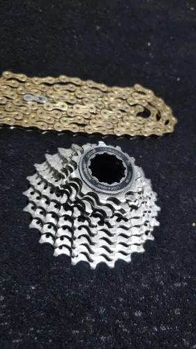 Cassete Shimano e corrente knc gold 10v