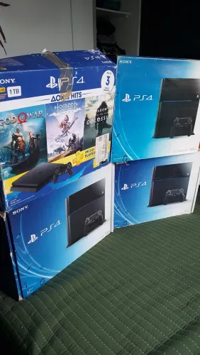 Caixa P/PS4 Fat completa. Em ótimo estado!