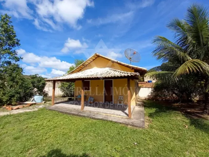 Casa independente para venda com 1 quarto e quintal arborizado no bairro de Alvorada em Sa