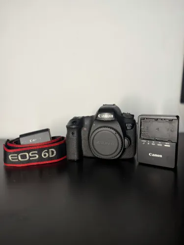 Canon EOS 6D Full Frame + Bateria Original + Carregador Original