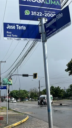 Alugo Terreno para fins comerciais. 
