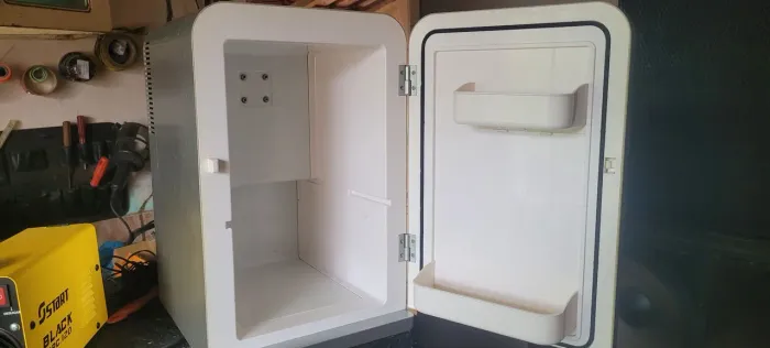 Mini Geladeira 12v p/ Carro (Veio da Europa)