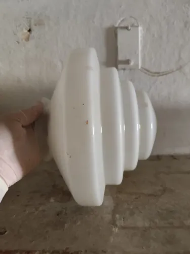 Antiga cúpula ou globo em vidro opalina design dos anos 40 a 50. Tenho 02 und