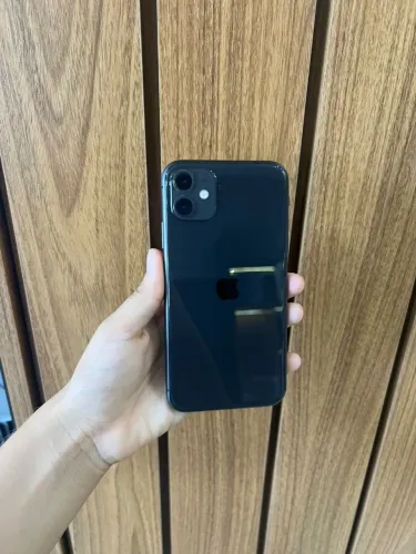 IPHONE 11 Disponível