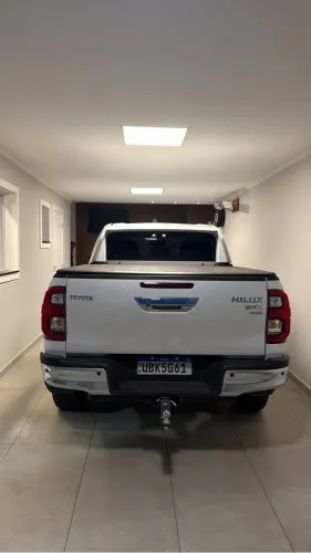 Toyota Hilux CD SRX Plus 4X4 2.8 TDI Die. Aut. 2026