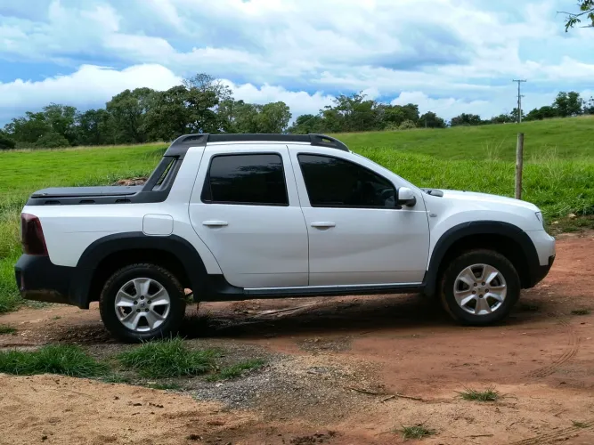 Renault Duster Oroch Exp. 1.6 Hi-flex 16V Mec. 2020