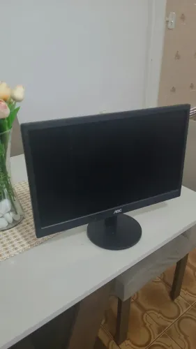 Monitor AOC