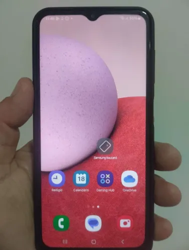 Celular a 13 ,conservado ,nem um trinco na tela ,já tá com capinha e película 400 reais