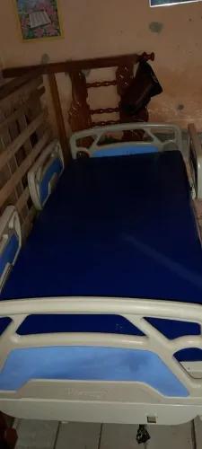 Cama elétrica hospitalar com colchão 