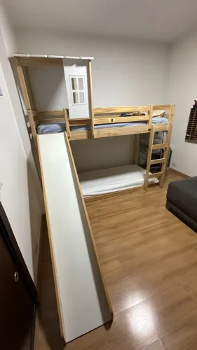 Beliche Infantil Lúdica em Madeira com Escorregador e Casinha