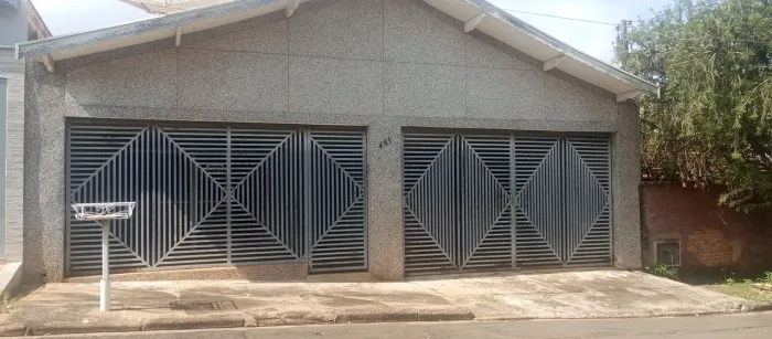 Casa a venda bairro Jupiá