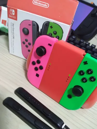Joycons e Grip Nintendo Switch